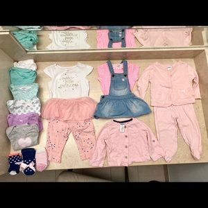 Bundle of clothes 6 months and 9 months